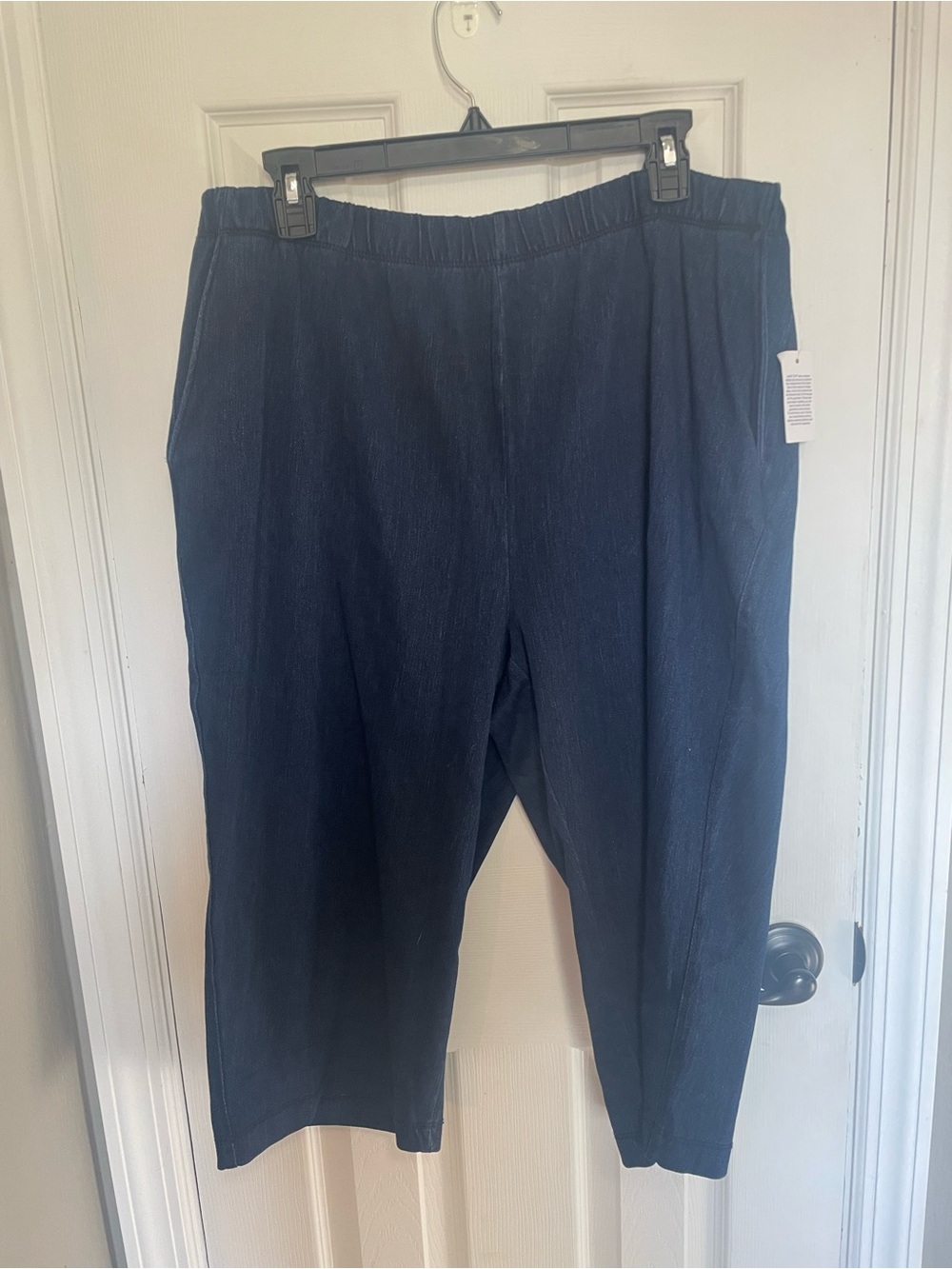 Lands' End Dark Navy Elastic-Waist Capris